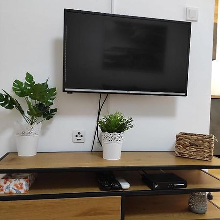 Apartman Branimir Novalja Buitenkant foto