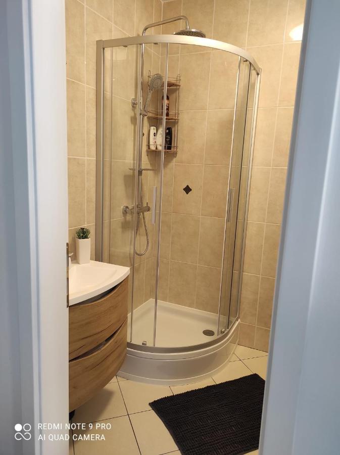 Apartman Branimir Novalja Buitenkant foto